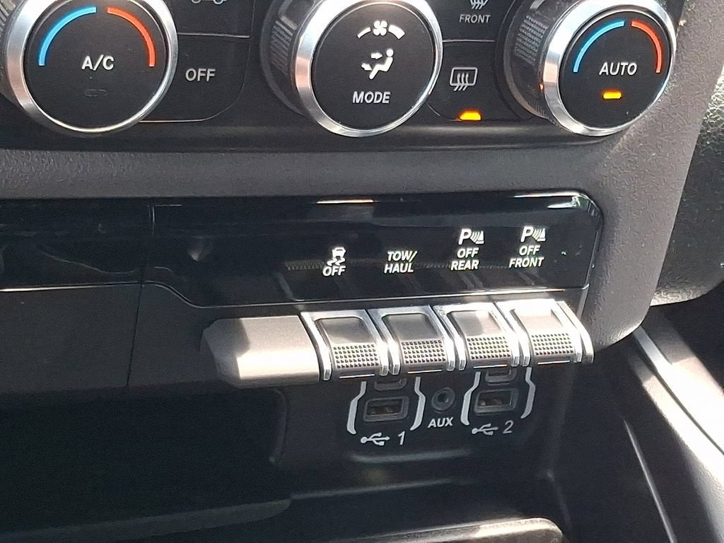 2021 RAM 1500 Big Horn Quad Cab 4x4 6'4" Box