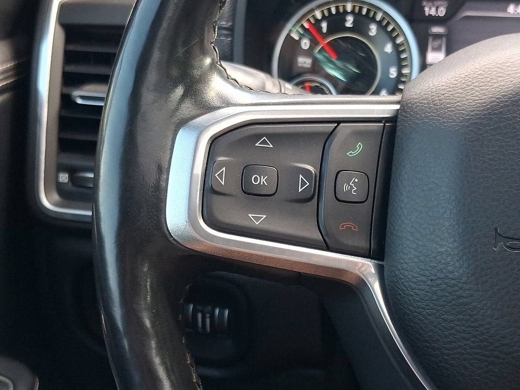 2019 RAM 1500 Laramie Crew Cab 4x4 5'7" Box
