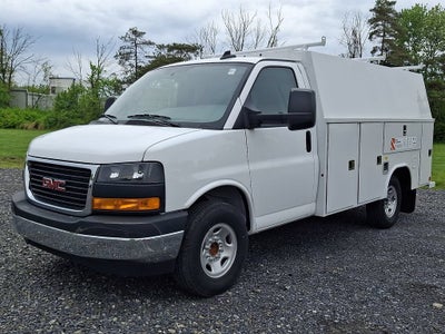 2025 GMC Savana Cutaway 3500 1WT