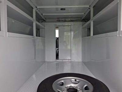 2025 GMC Savana Cutaway 3500 1WT