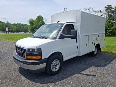 2025 GMC Savana Cutaway 3500 1WT