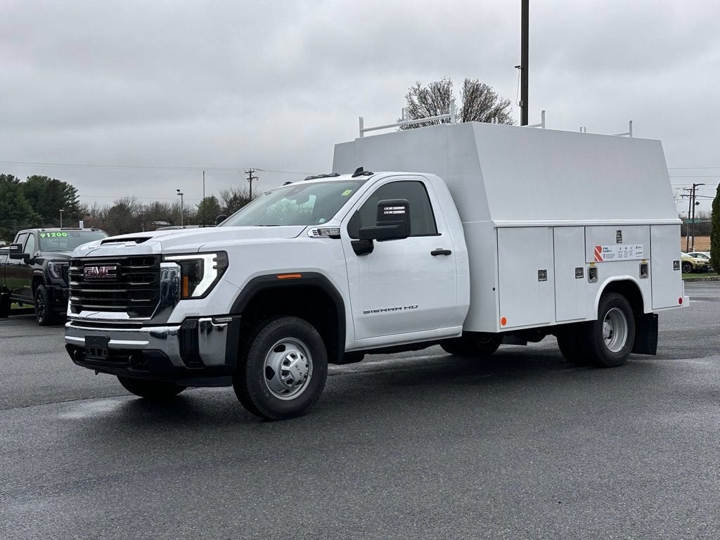 2026 GMC Sierra 3500 HD Chassis Cab Pro