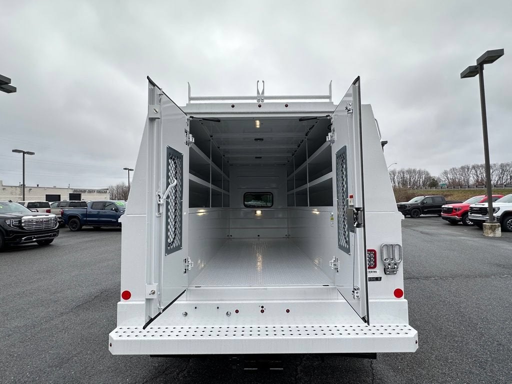 2026 GMC Sierra 3500 HD Chassis Cab Pro