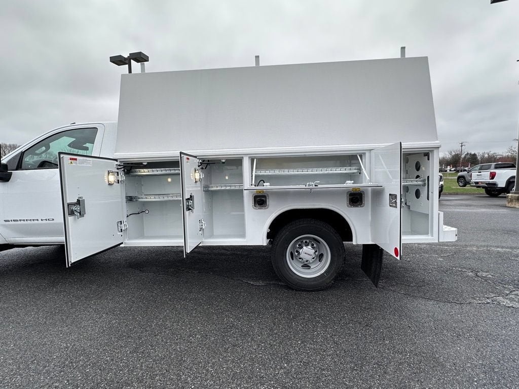 2026 GMC Sierra 3500 HD Chassis Cab Pro