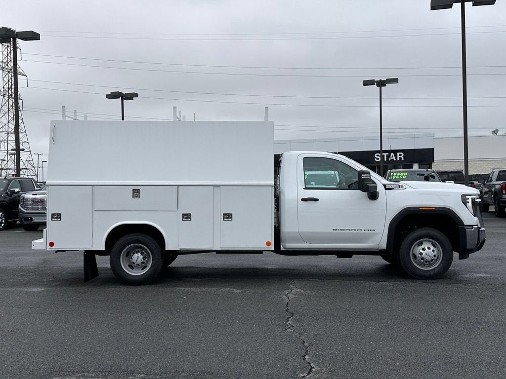 2026 GMC Sierra 3500 HD Chassis Cab Pro