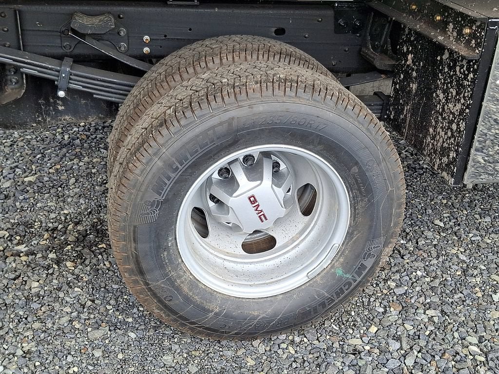 2026 GMC Sierra 3500 HD Chassis Cab Pro
