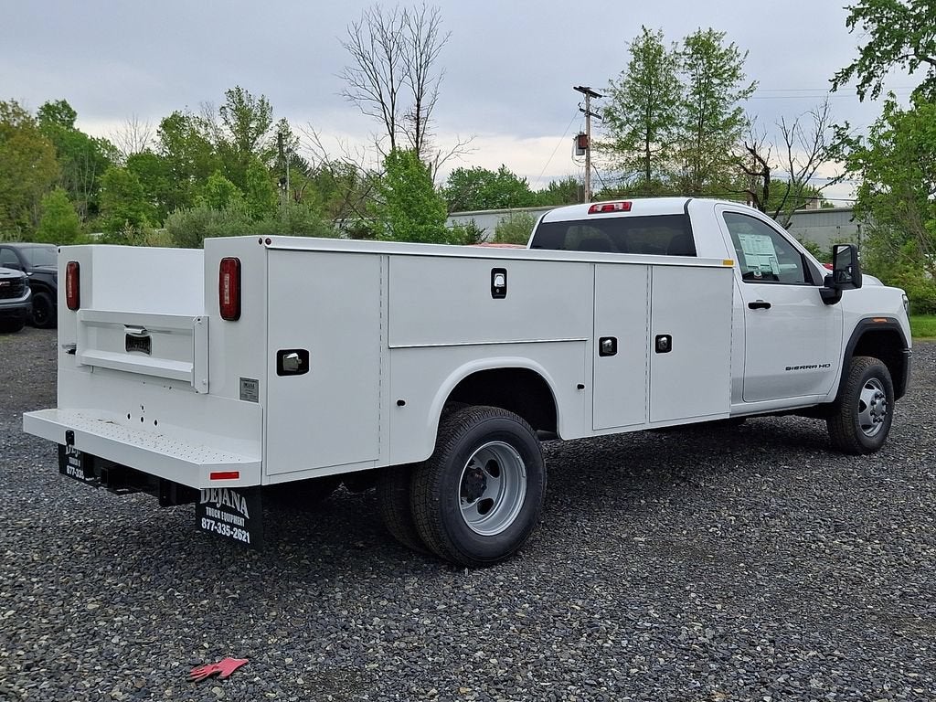 2026 GMC Sierra 3500 HD Chassis Cab Pro