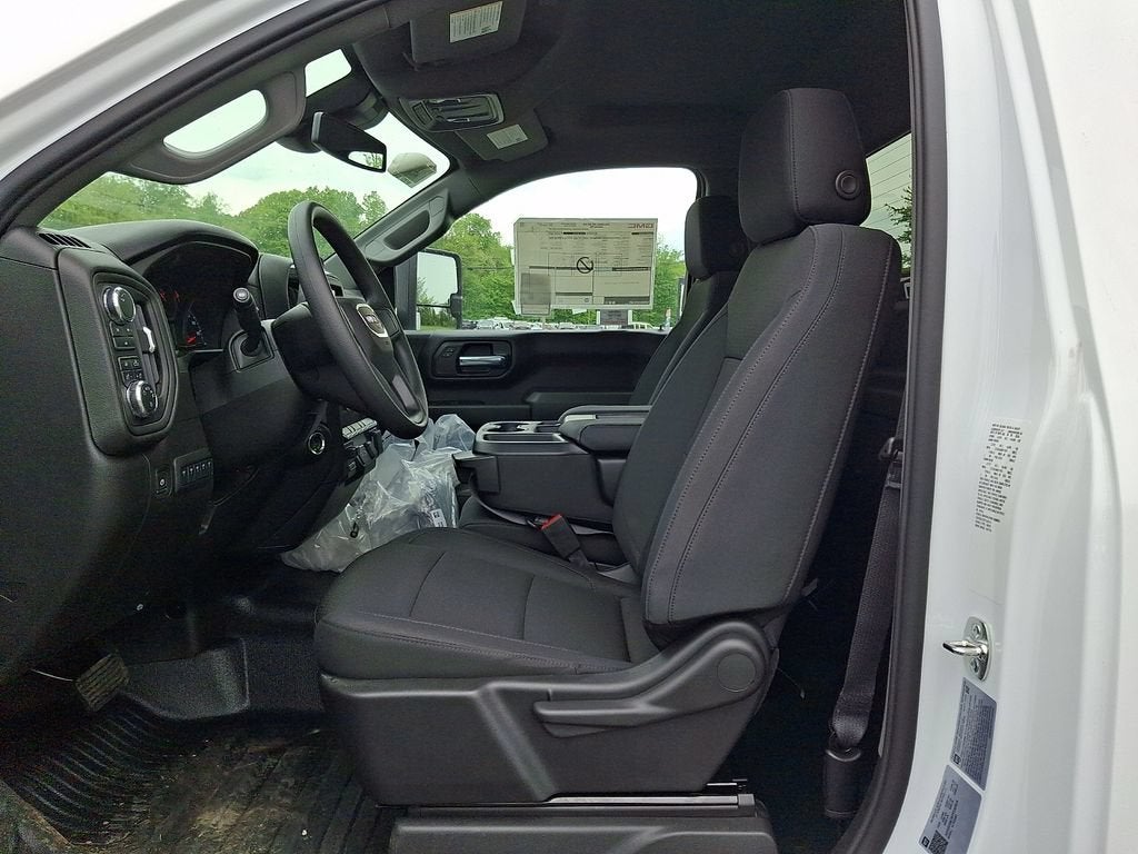 2026 GMC Sierra 3500 HD Chassis Cab Pro