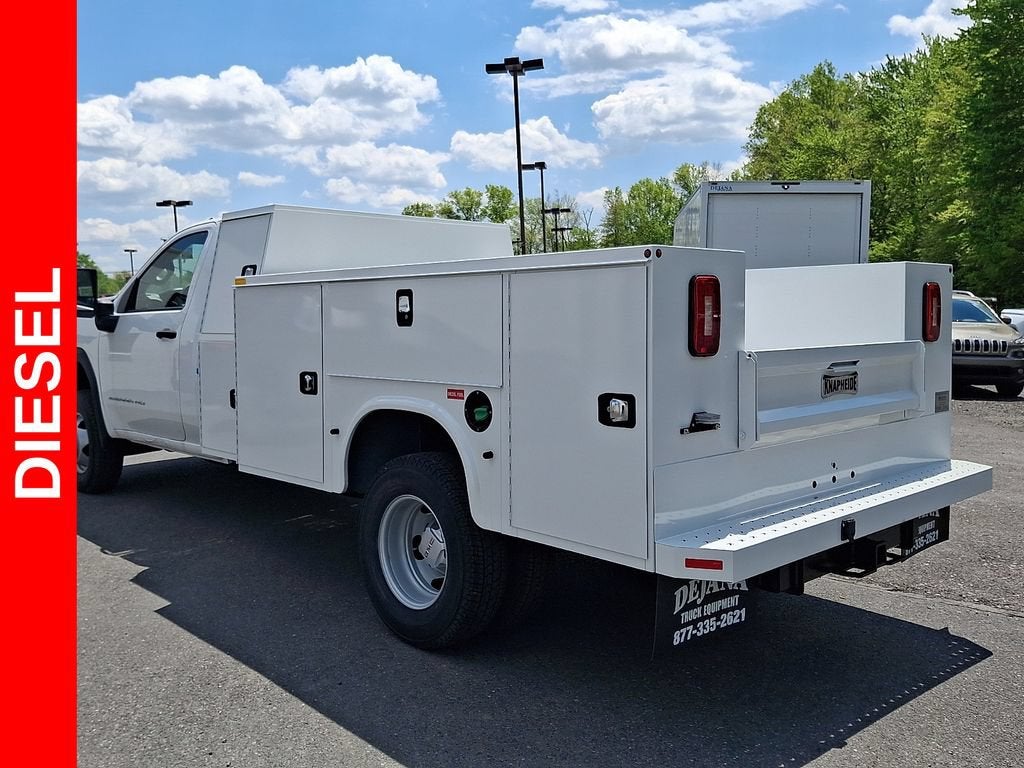2025 GMC Sierra 3500 HD Chassis Cab Pro