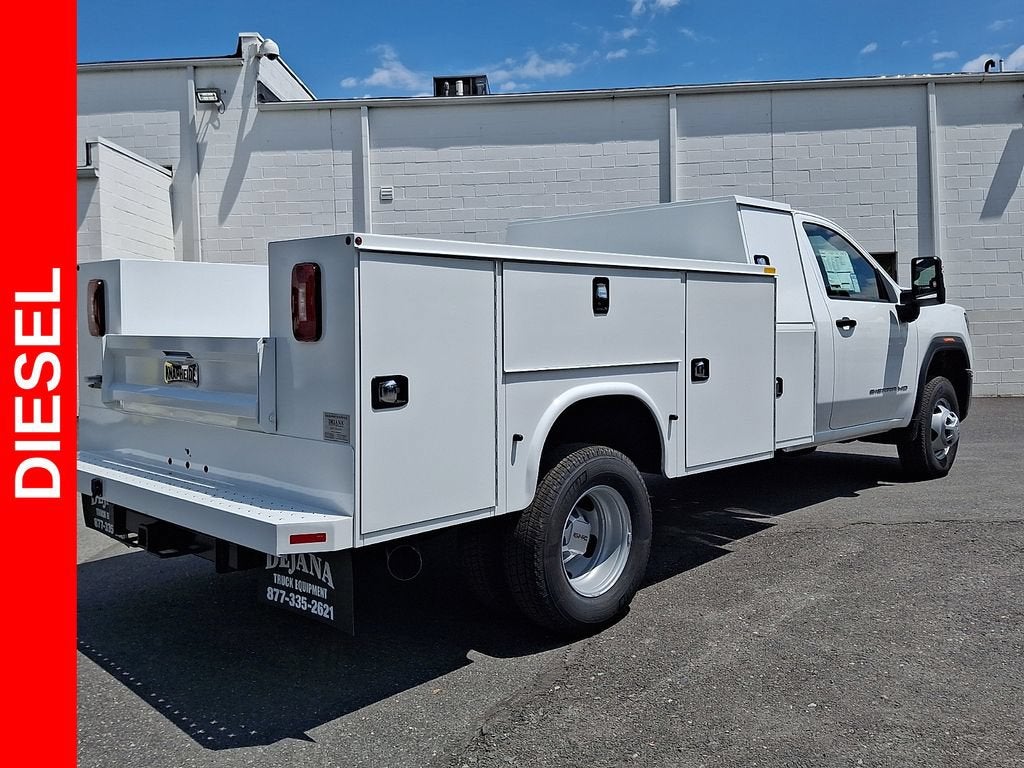 2025 GMC Sierra 3500 HD Chassis Cab Pro