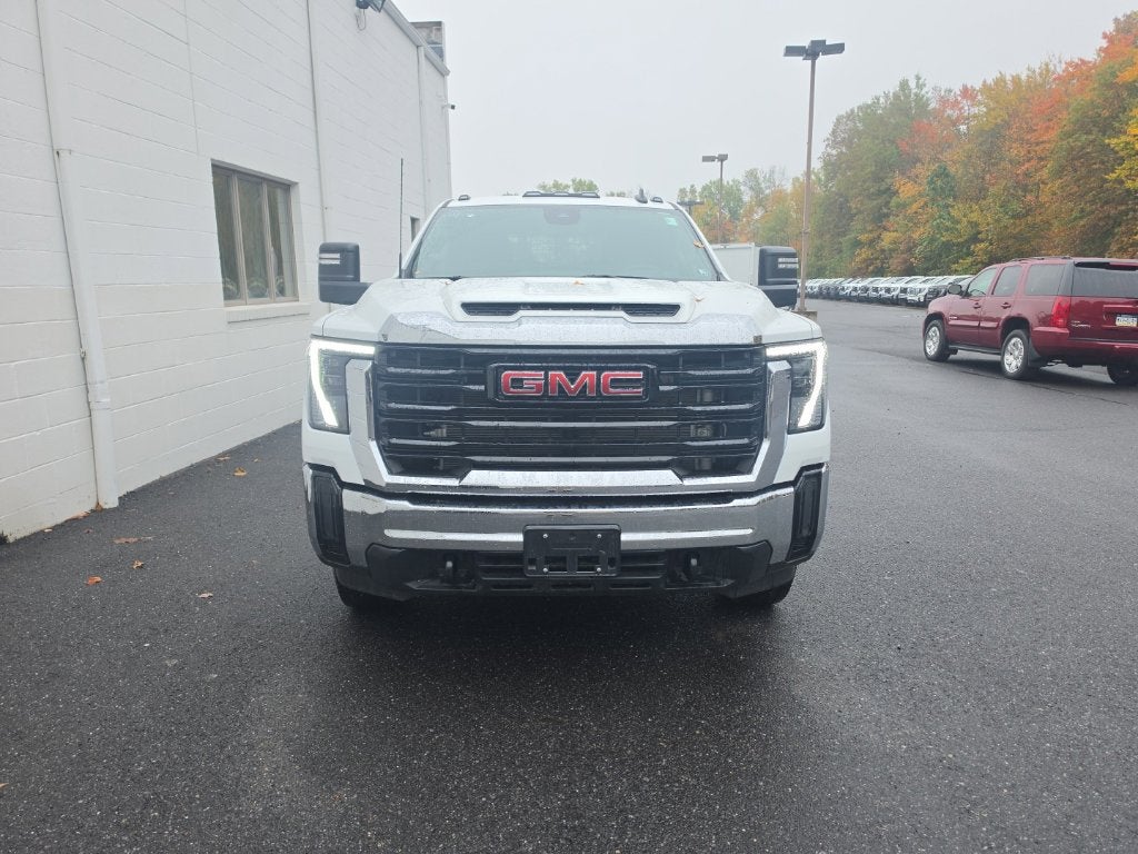 2025 GMC Sierra 3500 HD Chassis Cab Pro