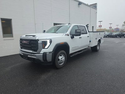 2025 GMC Sierra 3500 HD Chassis Cab Pro