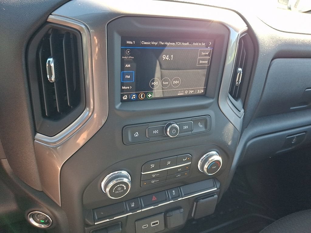 2026 GMC Sierra 3500HD Pro - Photo 9