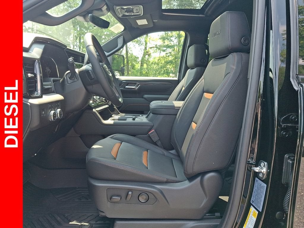 2026 GMC Sierra 3500HD AT4 - Photo 7