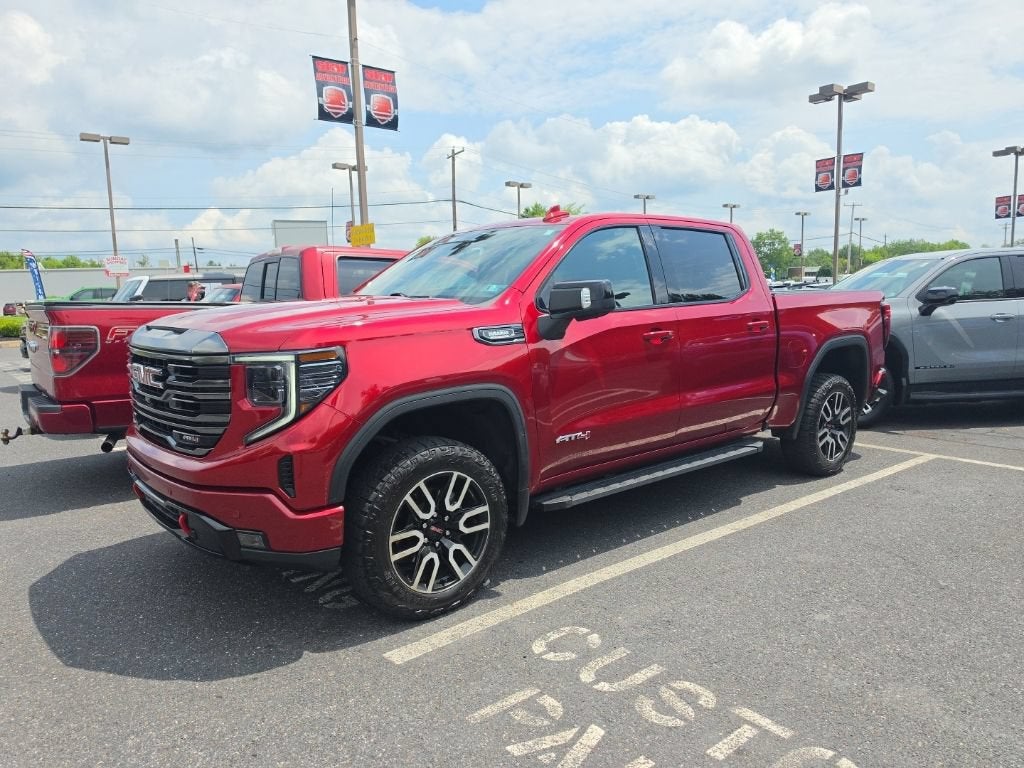 2023 GMC Sierra 1500 AT4