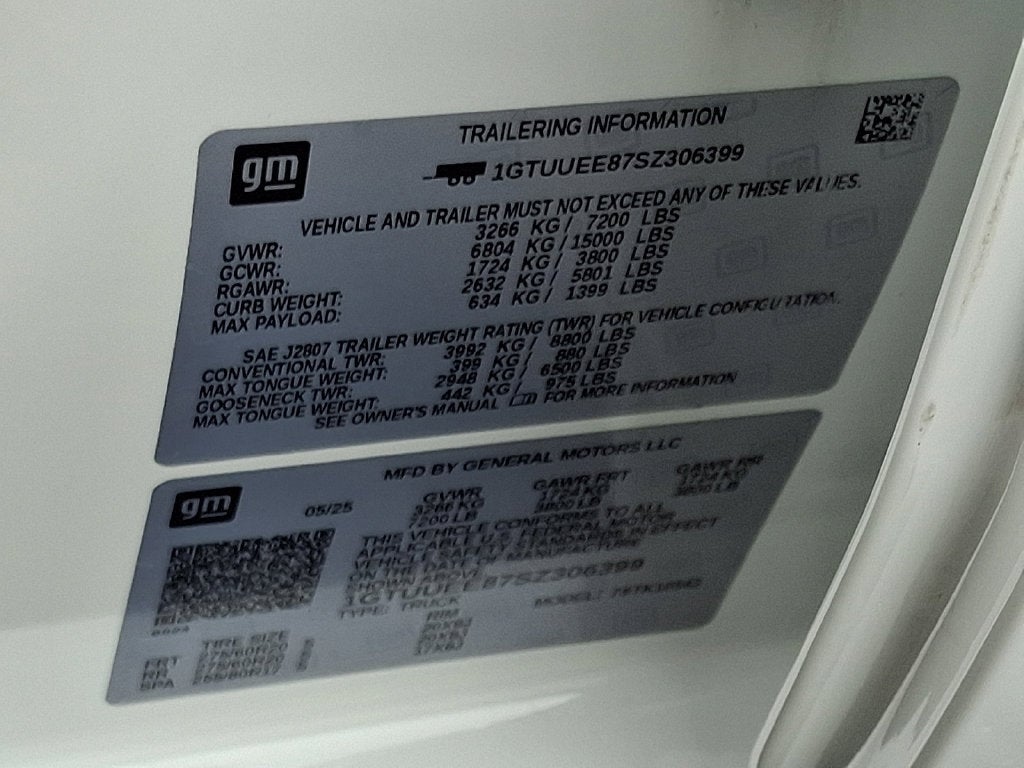 2025 GMC Sierra 1500 AT4