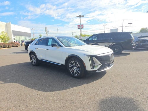 2024 Cadillac LYRIQ Luxury 3