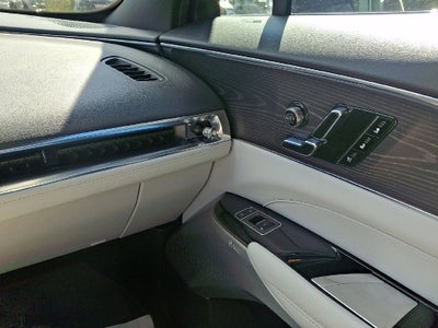 2024 Cadillac LYRIQ Luxury 3