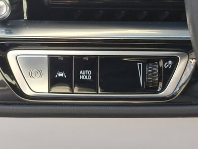 2024 Cadillac LYRIQ Luxury 3