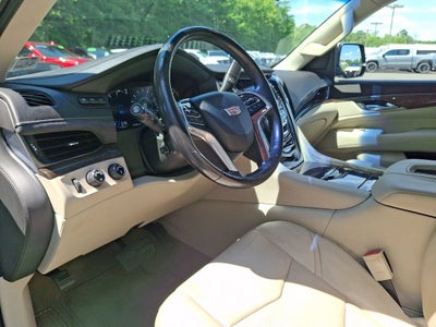 2018 Cadillac Escalade Luxury