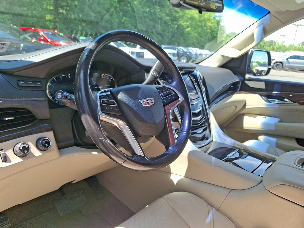 2018 Cadillac Escalade Luxury