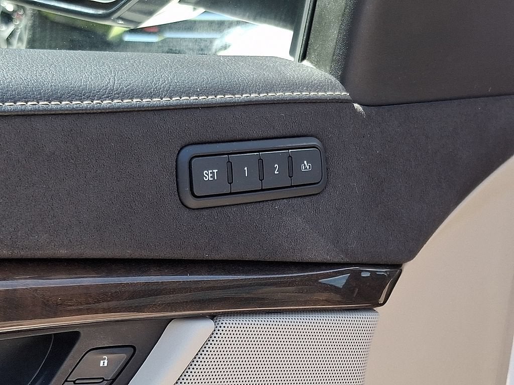 2018 Cadillac Escalade Luxury