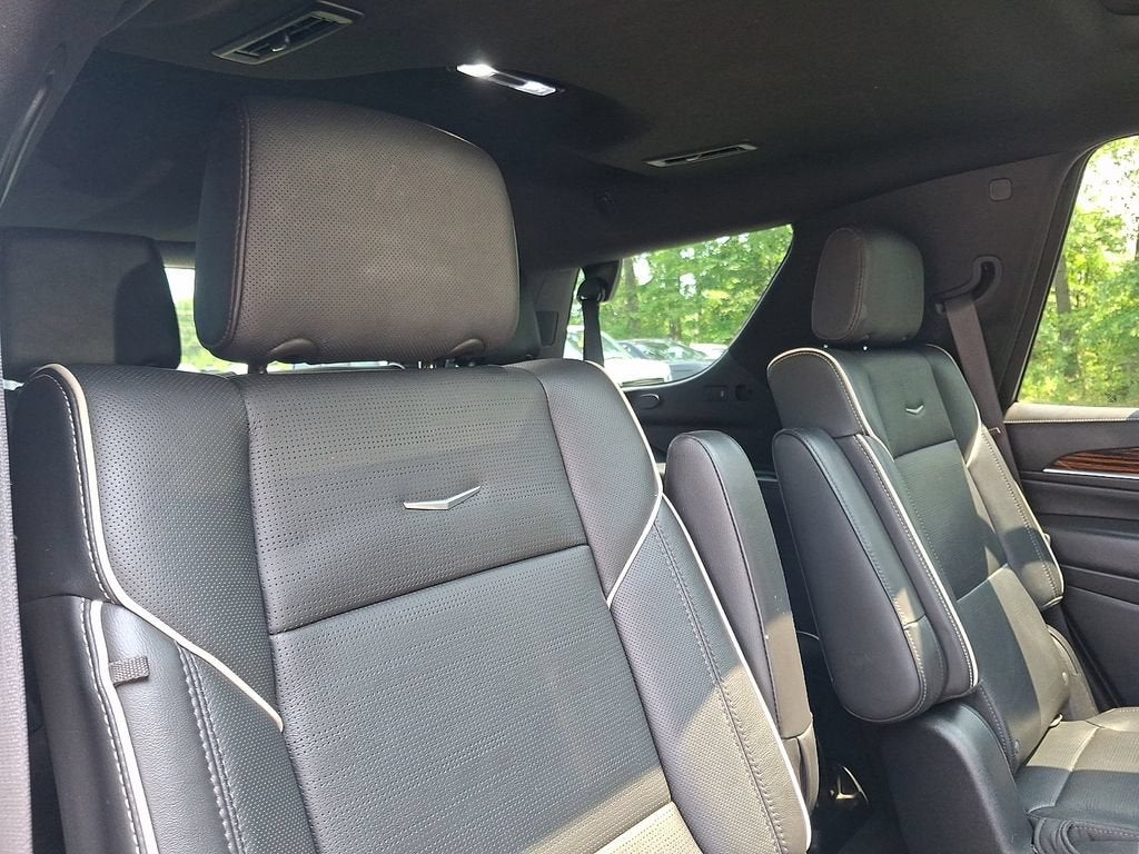 2022 Cadillac Escalade Premium Luxury