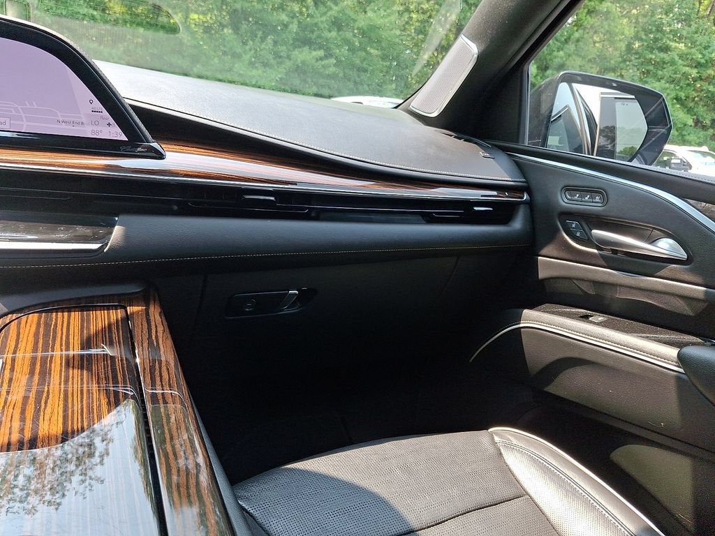 2022 Cadillac Escalade Premium Luxury