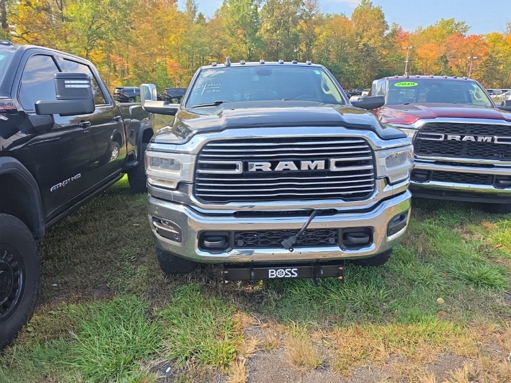 2022 RAM 3500 Laramie Crew Cab 4x4 8' Box