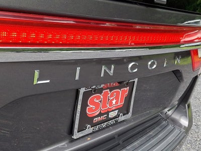 2015 Lincoln Navigator L Base
