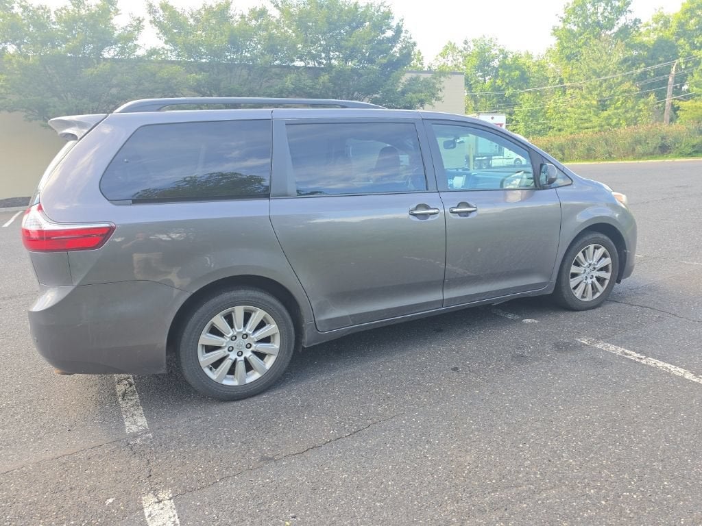 2015 Toyota Sienna XLE Premium 7 Passenger