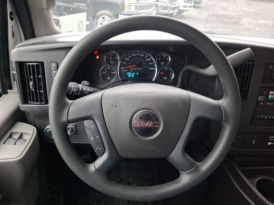 2025 GMC Savana Cutaway 3500 1WT