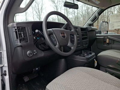 2025 GMC Savana Cutaway 3500 1WT