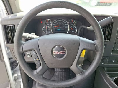 2025 GMC Savana Cutaway 3500 1WT
