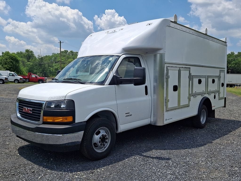 2026 GMC Savana Cutaway 4500 2WT