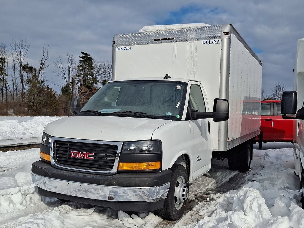 2025 GMC Savana Cutaway 4500 2WT