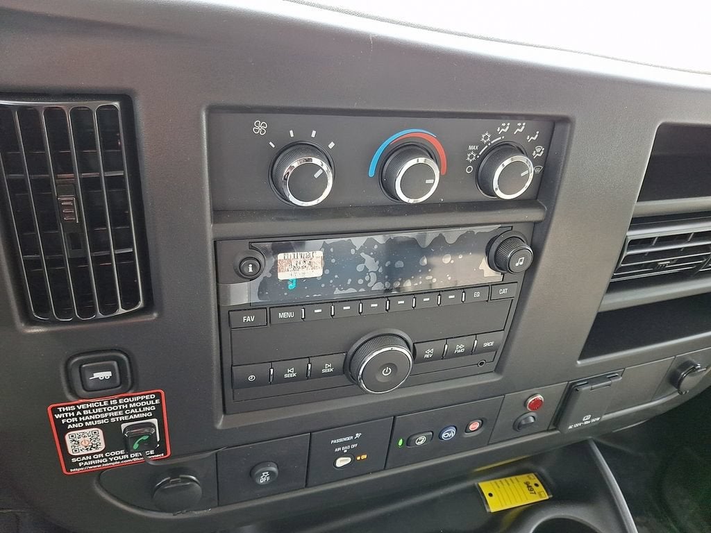 2025 GMC Savana Cutaway 4500 2WT