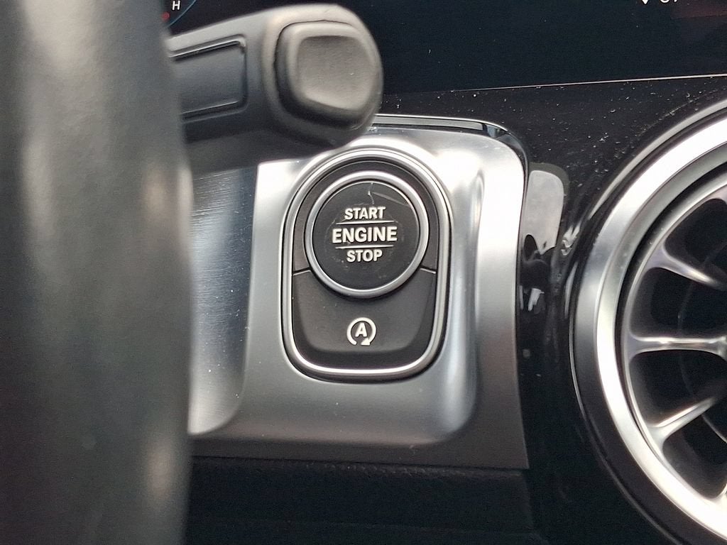 2023 Mercedes-Benz GLB 250 4MATIC®