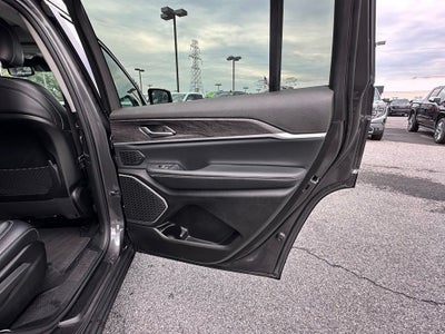 2022 Jeep Grand Cherokee L Limited 4x4