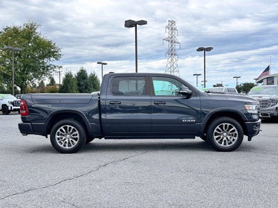 2020 RAM 1500 Laramie Crew Cab 4x4 5'7" Box