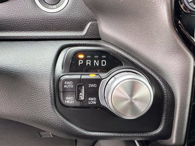 2020 RAM 1500 Laramie Crew Cab 4x4 5'7" Box