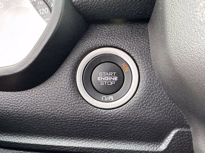 2020 RAM 1500 Laramie Crew Cab 4x4 5'7" Box
