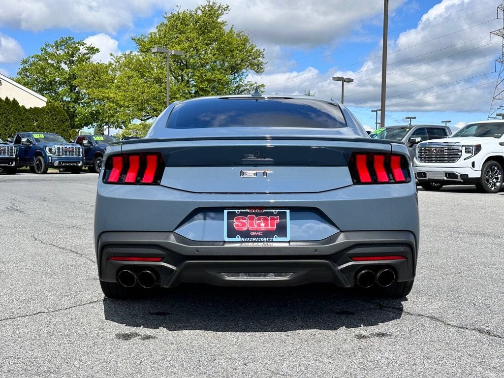 2024 Ford Mustang GT Premium Fastback