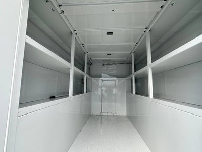 2025 GMC Savana Cutaway 3500 1WT