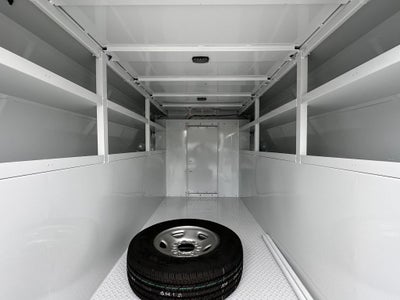 2025 GMC Savana Cutaway 3500 1WT