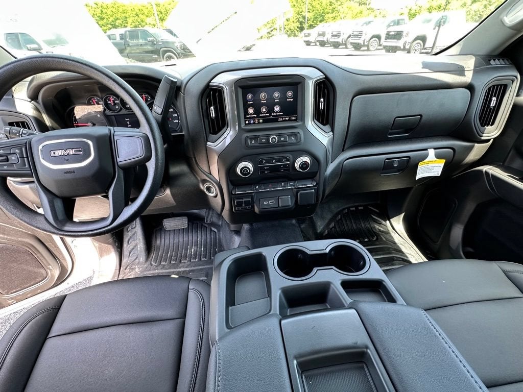 2025 GMC Sierra 3500 HD Chassis Cab Pro