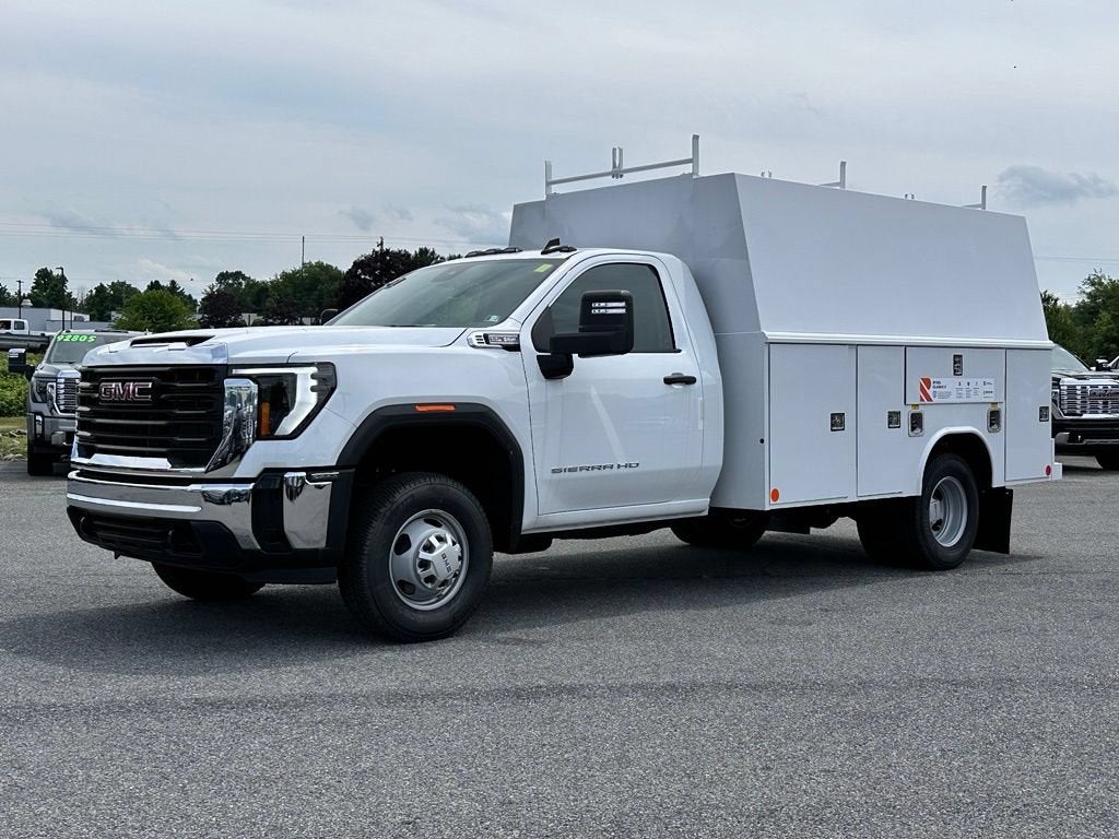 2026 GMC Sierra 3500 HD Chassis Cab Pro