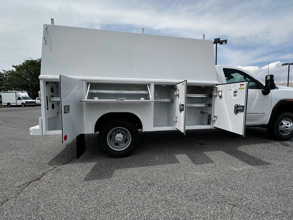 2026 GMC Sierra 3500 HD Chassis Cab Pro