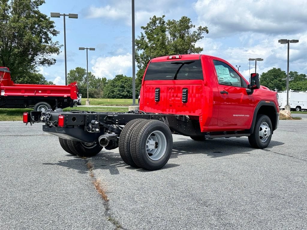 2026 GMC Sierra 3500 HD Chassis Cab Pro