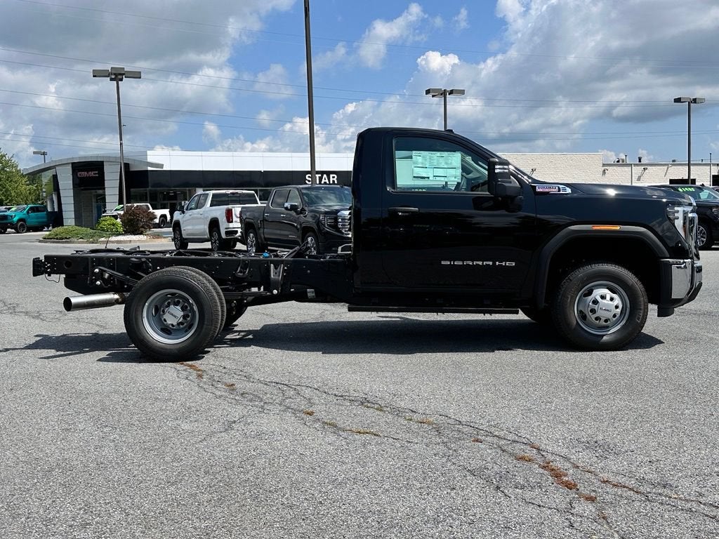 2026 GMC Sierra 3500 HD Chassis Cab Pro